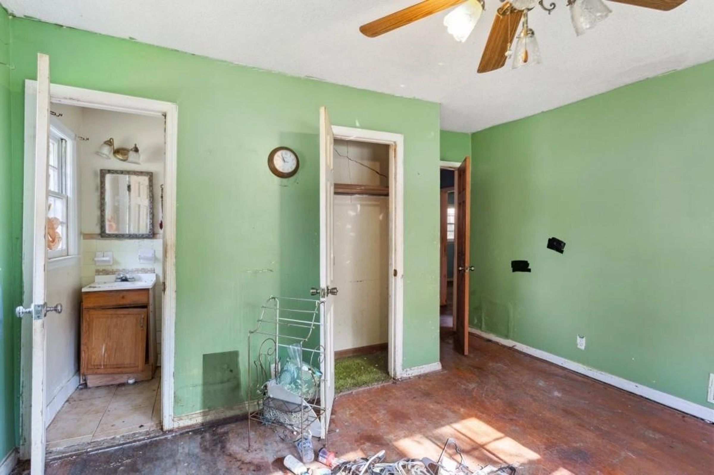 Original bedroom and hall bath entry