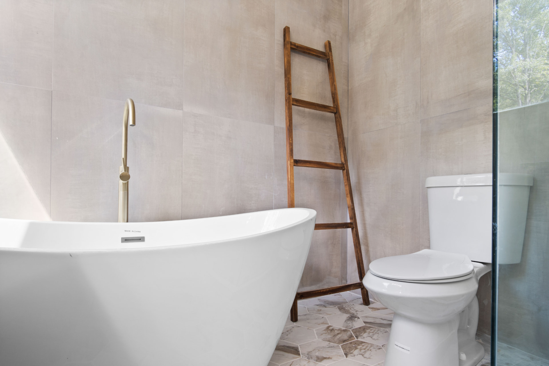 Soaking tub and water closet